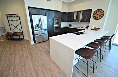 Gulf Shores Apartment | Island Tower 2601 Penthouse East Condo