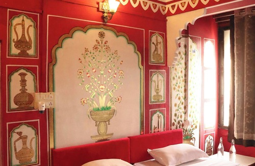 Udaipur District Hotel | Island Tower Guest House