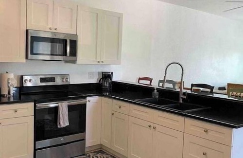 Treasure Cay Condo | Island Vibe #1 3 bedroom condo near the beach