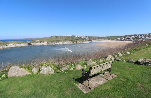 Newquay Apartment | Island View