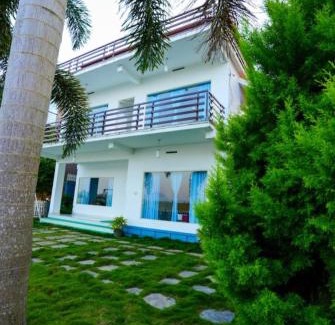 Vayittiri House | Island View Resort- Lake view Private villa - Premium Villa Resort in Wayanad