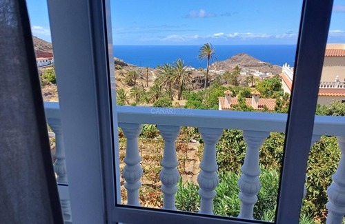 Alojera Apartment | Island views from Isabel's cozy apartment