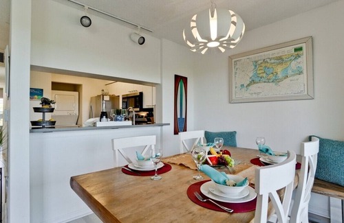 Holmes Beach Condo | Island Walk, Cove 207 Overlooking Natural Preserve With A Pool