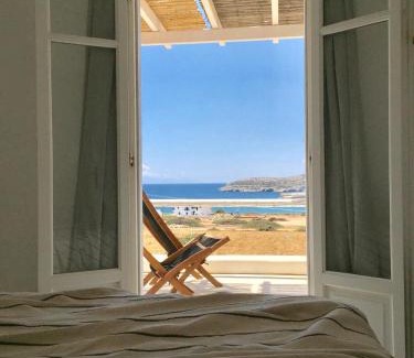 Antiparos Apartment | Island White