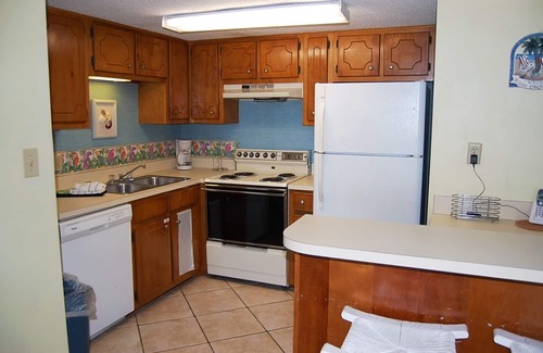 Gulf Shores Condo | Island Winds East 409: 2br/2ba gulf front Condo w/gorgeous views of the beach