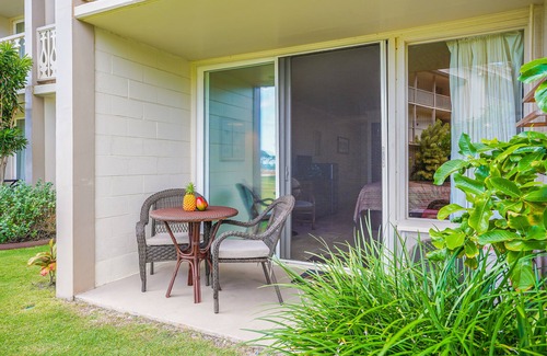 Wailua Apartment | Islander on the Beach 160 Direct Oceanfront Studio