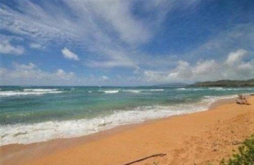 Wailua Hotel | Islander on the Beach