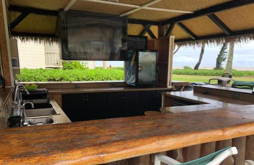 Wailua Hotel | Islander on the Beach