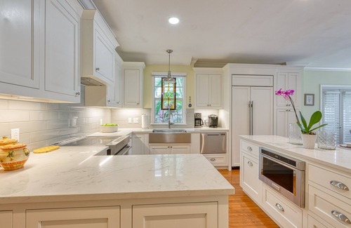 Bahama Village House | ISLE AZURE ~ Charming 3 Bed/3 Bath with Private Pool in Truman Annex!