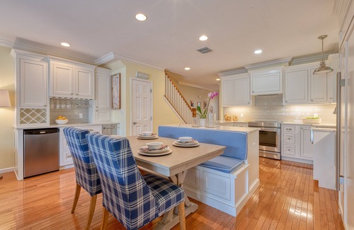Bahama Village House | ISLE AZURE ~ Charming 3 Bed/3 Bath with Private Pool in Truman Annex!