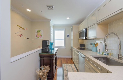 Truman Annex Condo | ISLE BE BACK at The Truman Annex in Key West
