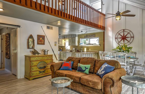 Midway House | Isle of Wight Tri-Level Home w/ Private Boat Dock!