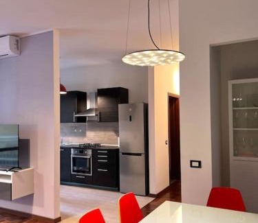 Montalbino Apartment | Isola Maciachini mm 3 - moderno trilocale con balcone 10 min da stazione centrale