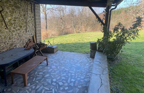 Villapourcon House | Isolated rustic house near Haut Folin