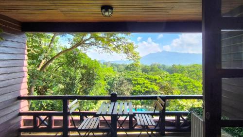 Mittaphap Hotel | Issara Boutique Winery Hotel