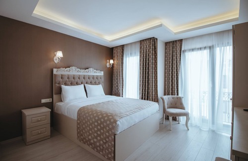 Cumhuriyet Hotel | Istanroom By KEO