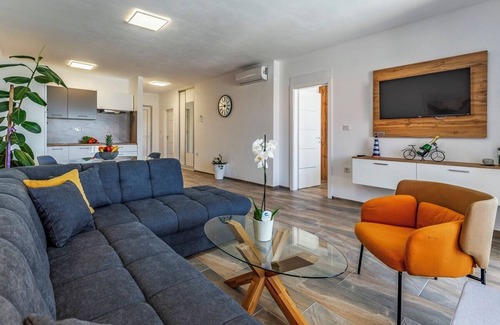 Loborika Villa | Istriensonne 0785 - Newly built semi-detached house Double1 with private pool