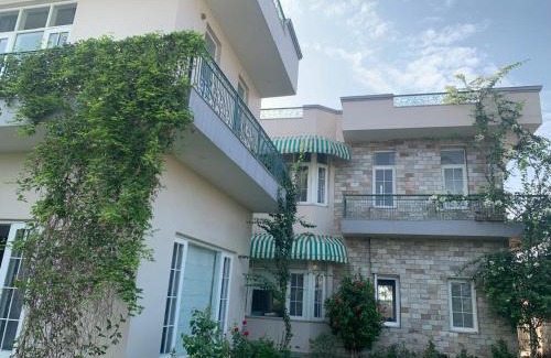 Chandigarh House | IT City Homestay-Secure & Comfortable Stay in Mohali