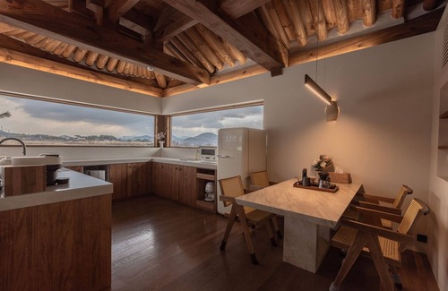 Gyeongju Villa | It is located in front of Namsan Mountain/5-minute drive to Hwangridan-gil
