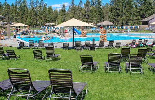 Sunriver Apartment | It's Always Sunny in Sunriver