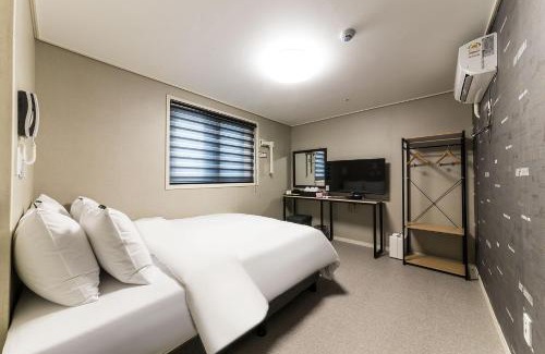 Paldal-gu Hotel | It's W