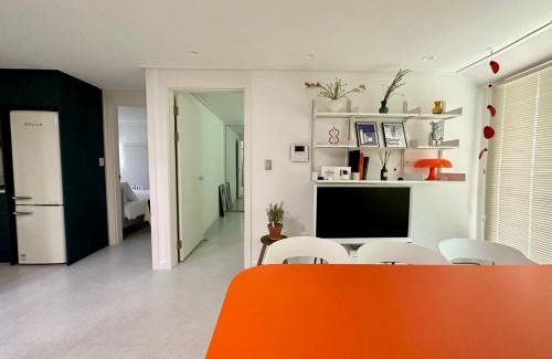 Itaewon Apartment | Itaewon Station 2 minutes Up to 6 people with Pet