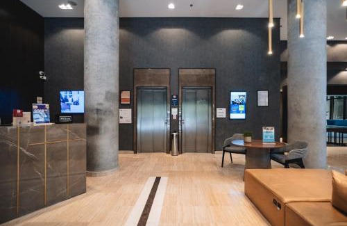 Itaim Bibi Apartment | Itaim Bibi Village - Suite inside hotel