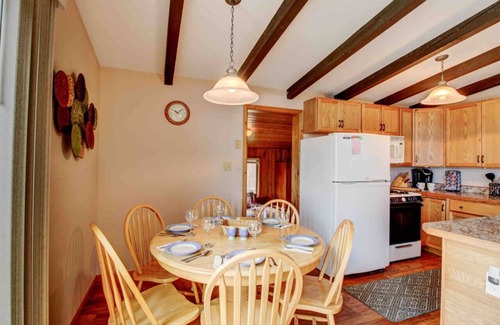 Breezy Point Cabin | It’s Fall Y’all! Leaves are changing, fall color last coming soon. Book now!