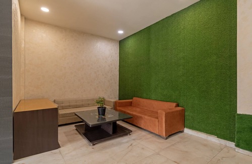 Vyttila Hotel | Itsy Hotels Avani Stays, Vyttila, Kochi