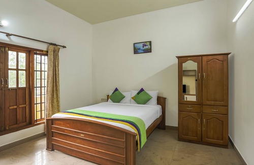 Chinnakanal Hotel | Itsy Hotels Classiyo Munnar Crown Resorts