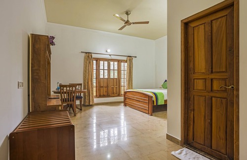 Chinnakanal Hotel | Itsy Hotels Classiyo Munnar Crown Resorts