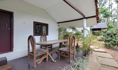 Somvarpet Hotel | Itsy Hotels Jammabane Cottage