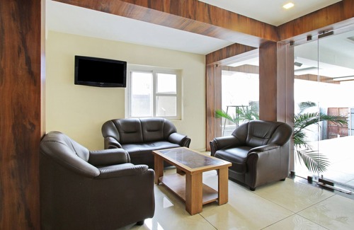 Gandhipuram Hotel | Itsy Hotels Jansi Residency