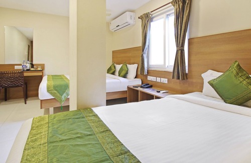Gandhipuram Hotel | Itsy Hotels Jansi Residency
