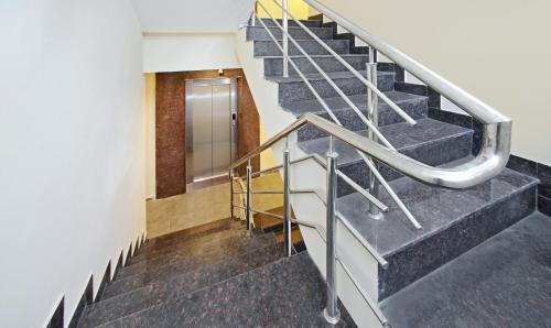 Gandhipuram Hotel | Itsy Hotels Jansi Residency