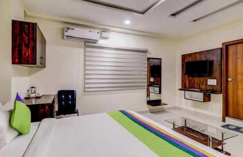 Sector 2 Hotel | Itsy Hotels Kozy Rooms