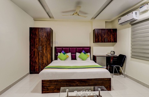 Sector 2 Hotel | Itsy Hotels Kozy Rooms