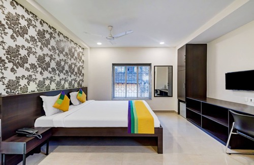 Bhowanipore Hotel | Itsy Hotels Neeranand Plaza