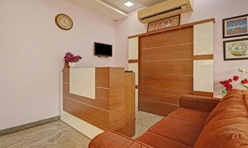 Chennai Hotel | Itsy Hotels Rithika Inn Blossoms