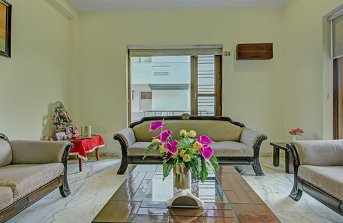 Noida Hotel | Itsy Hotels Swastika Inn Sector 26