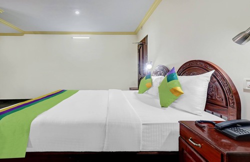 Kovalam House | Itsy Hotels The Waters Edge Beach Resort