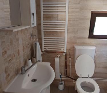 Domasnea House | Ivan's House Cornereva