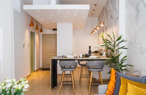 Stare Miasto Apartment | Ivory Apartment - LoftAffair