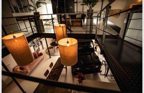 Neuwied Apartment | Ivory (car) loft/Carloft