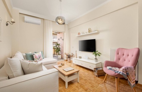 Old Town Apartment | Ivory Luxury Suite by Corfuescapes