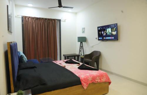 Karjat Apartment | Ivy Bliss Studio with Private Pool, B 09, Karjat