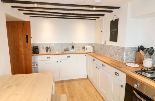 Winster Cottage | IVY COTTAGE, family friendly, character holiday cottage in Winster
