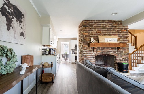 Holland House | Ivy Cottage/Kids Friendly/Giant Theater/Air Hockey/Walk2Beach