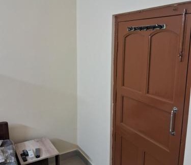 Kolkata Apartment | Ivy Homestay