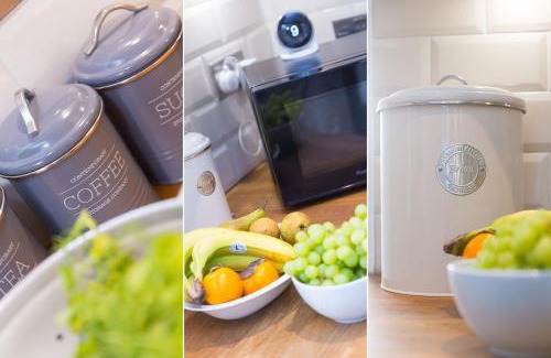 Lelant House | Ivy Mount-Cottage-Dog Friendly-Woodburners